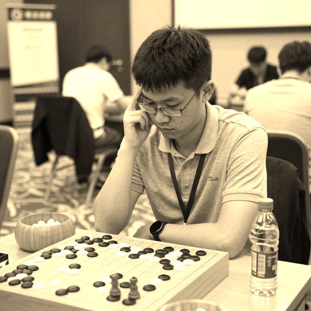 सत्ताईस मिनिएचर और एक पत्रिका का असली काम: ChessBase Magazine #225 की संरचनात्मक पड़ताल